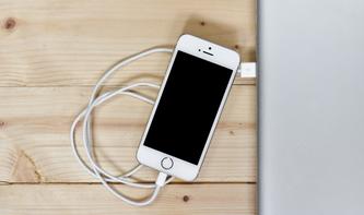 Brute-Force-Angriff auf Passcodesperre am iPhone: Einfacher Fehler oder große Sicherheitslücke?