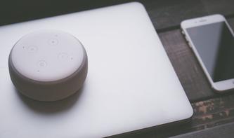 Alexa: Mitarbeiter hören nicht nur mit, sondern kennen auch Ihre Adresse